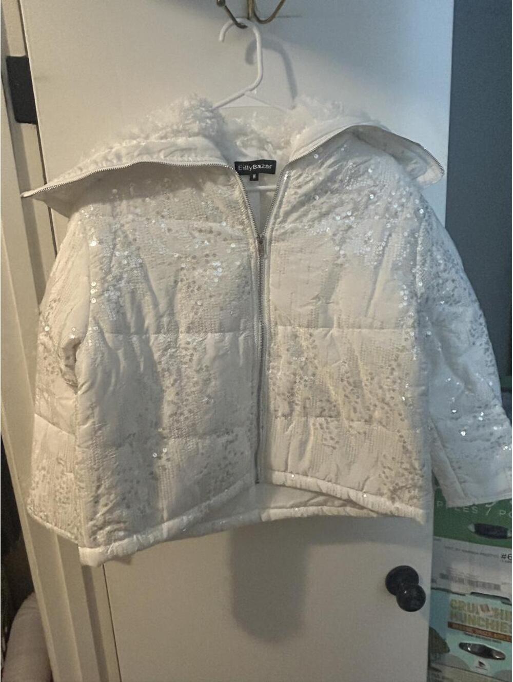 Eilly Bazar White sequin puffer jacket with sequins and faux fur linimg, size M